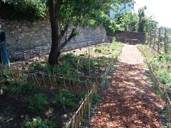 Orto e girdino medievale